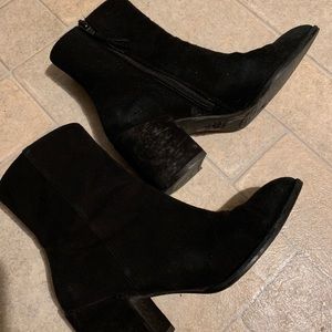 stuart weitzman notazzie bootie